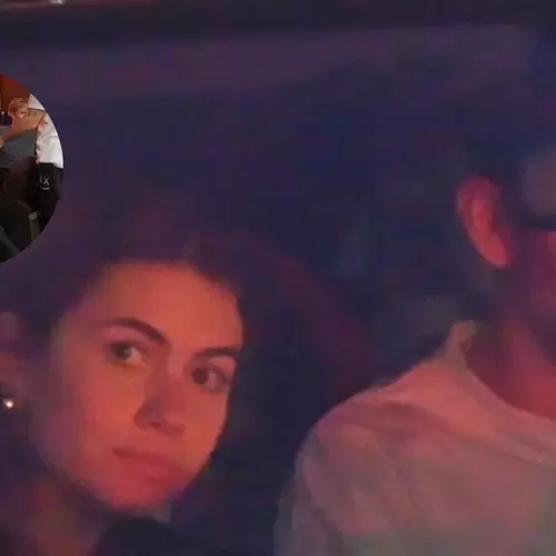 Captaron a Clara Chía hablando al lado de Piqué