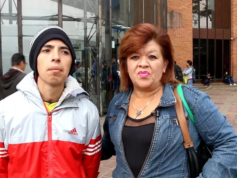 El joven Harry Estiven Rodríguez y su tía