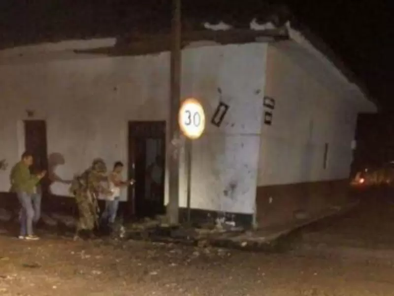 ATENTADO EN CORINTO (CAUCA) MOTO BOMBA EN CORINTO