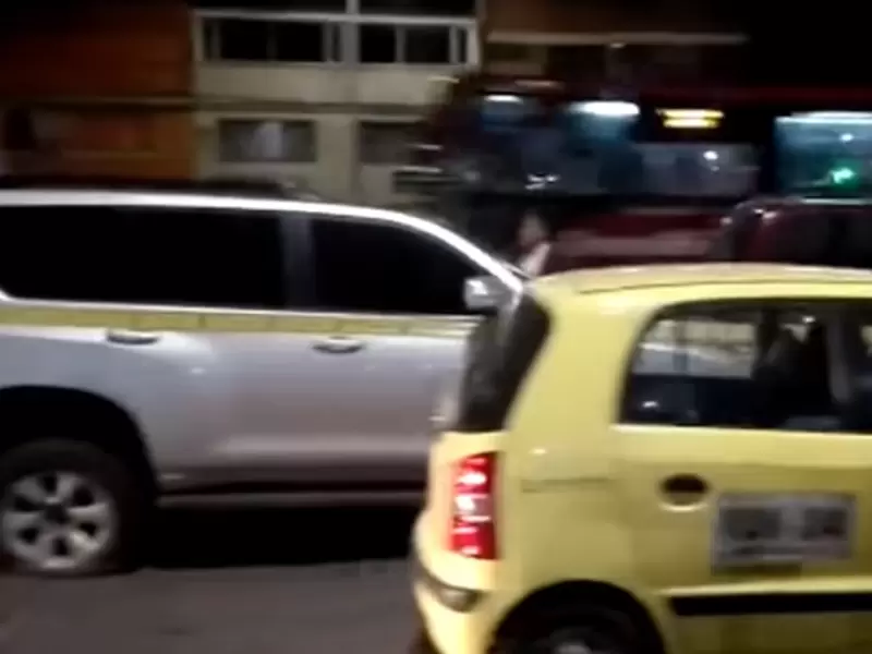 Esta fue la camioneta que dos sujetos intentaron hurtar en Puente Aranda