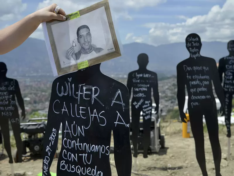 Referencia personas desaparecidas en la Comuna 13 de Medellín.