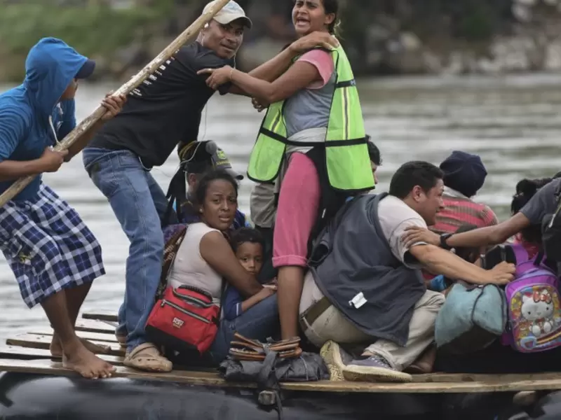 Migrantes hondureños que van rumbo a EE.UU.