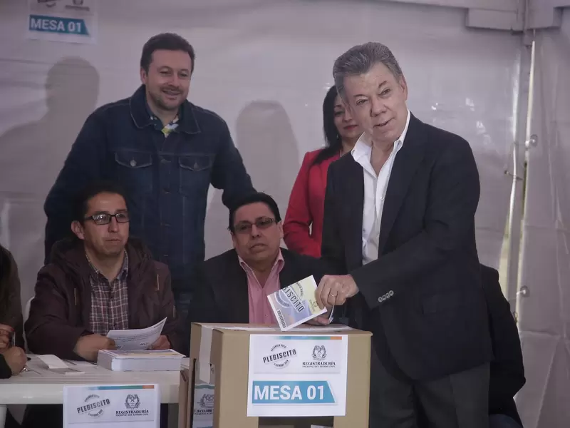 El expresidente Juan Manuel Santos fue uno de los líderes que promovió el Sí dentro del referendo.