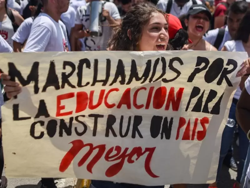 Protesta de estudiantes universitarios.