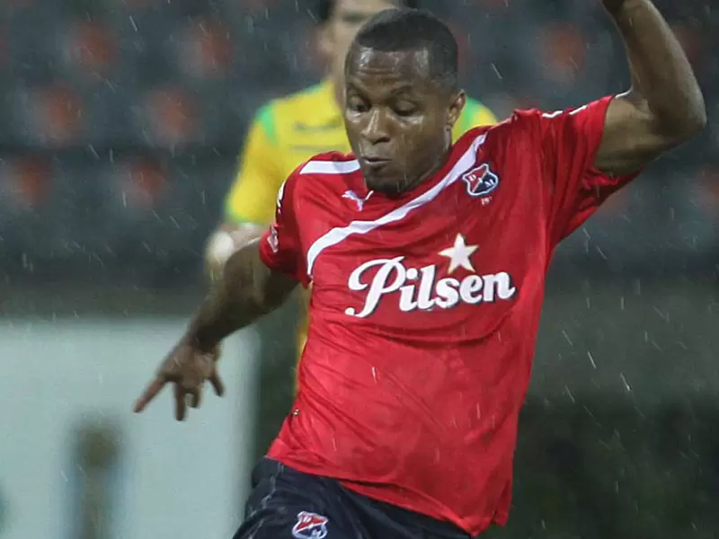 Luis Fernando Mosquera jugando con el Medellín