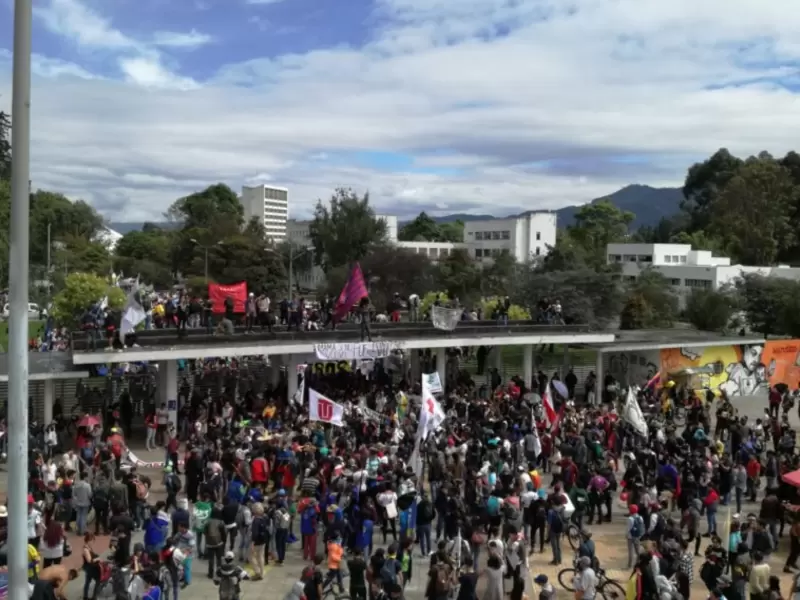 Marchas 28 de noviembre Universidad Nacional