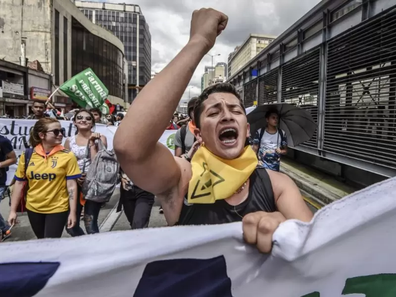 Muchos se preguntan el porqué de la nueva manifestación de los universitarios.