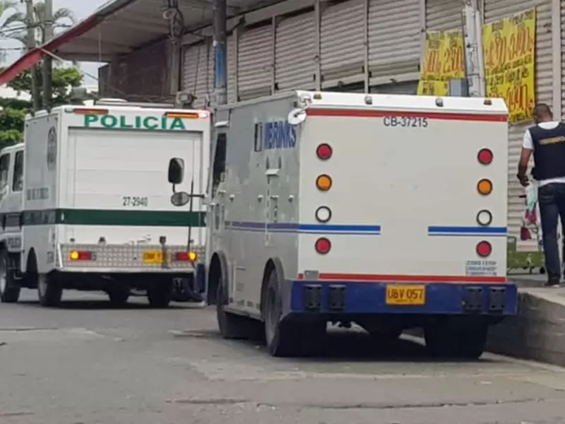 Intento de robo a carro de valores en Cali Intento de robo a carro de valores en Cali