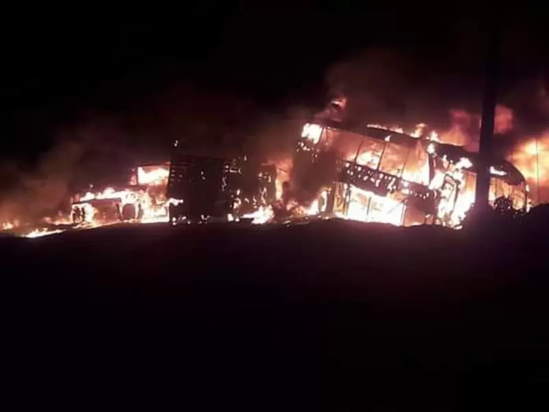 Fuerte incendio tras grave accidente en La Loma Cesar