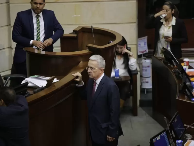 Exsenador Álvaro Uribe Vélez
