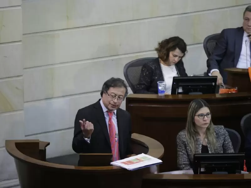 El senador Gustavo Petro ha sido cuestionado por sus cuentas de campaña.