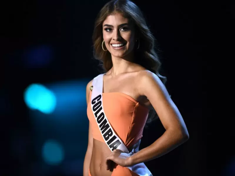 Desfile en traje de baño de Miss Colombia, Valeria Morales en Miss Universo 2018
