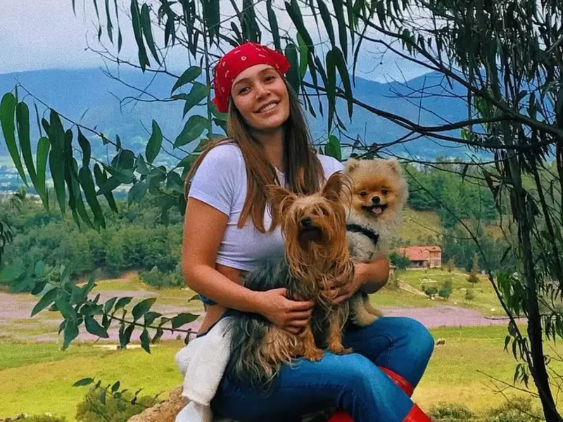 Lina Tejeiro y sus mascotas