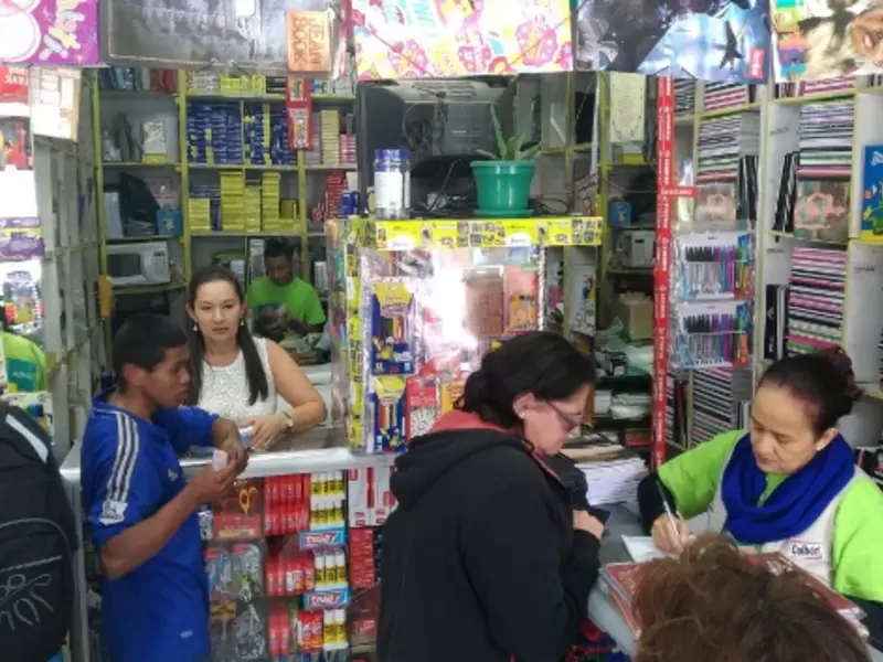 utiles escolares cuadernos