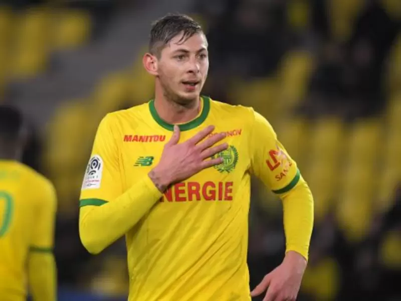 Desaparece el avión en el que volaba el futbolista del Cardiff Emiliano Sala