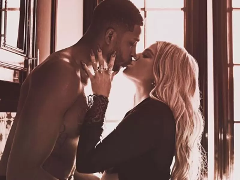 Khloé Kardashian y Tristan Thompson La estrella de TV intentó juguetear un poco con su pareja y no obtuvo buenos resultados.