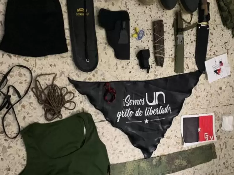 Prendas alusivas al ELN