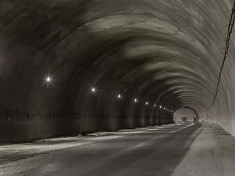TÚNEL DE LA LÍNEA