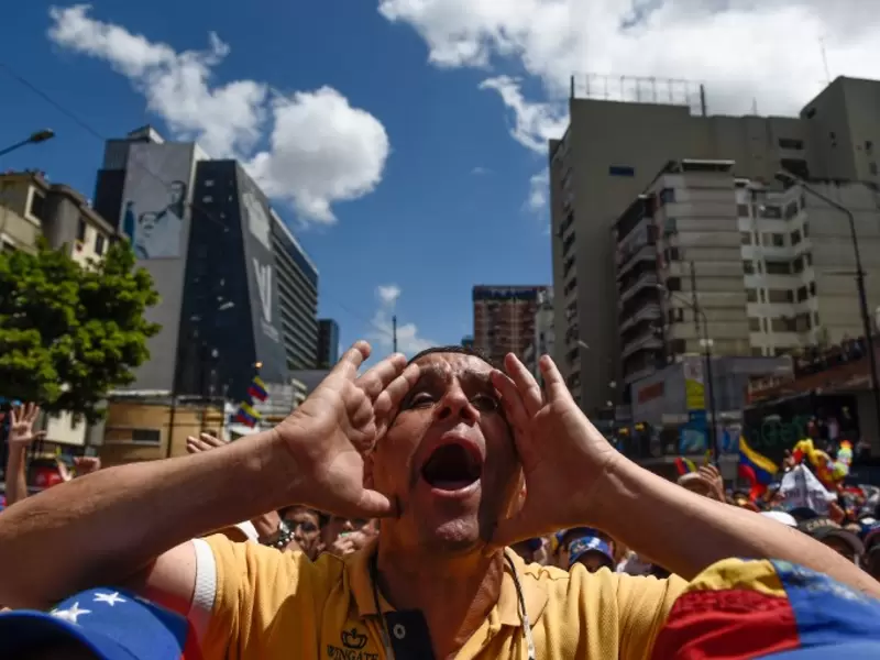 Nuevas marchas en Caracas contra el régimen de Nicolás Maduro