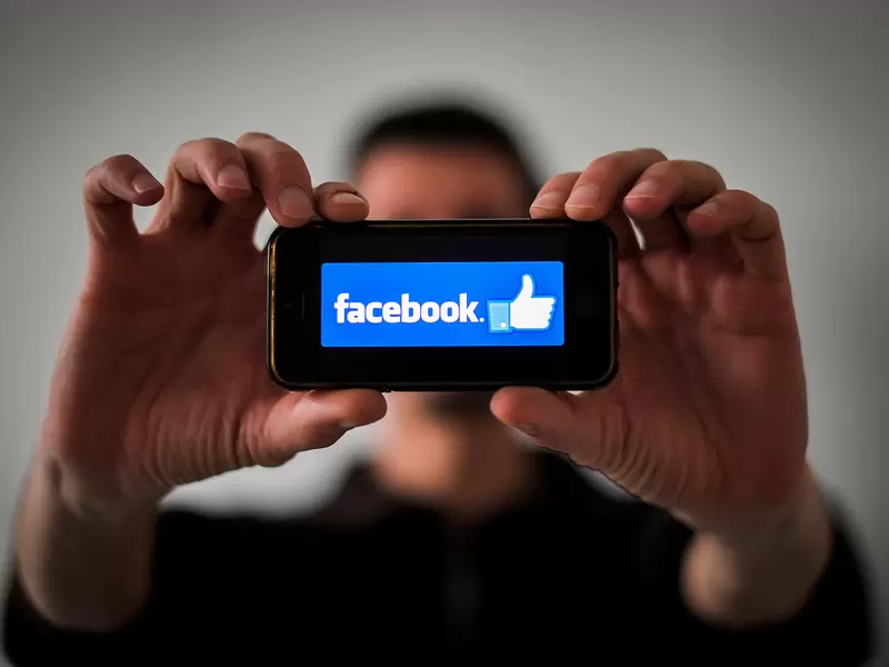 Facebook en un dispositivo móvil