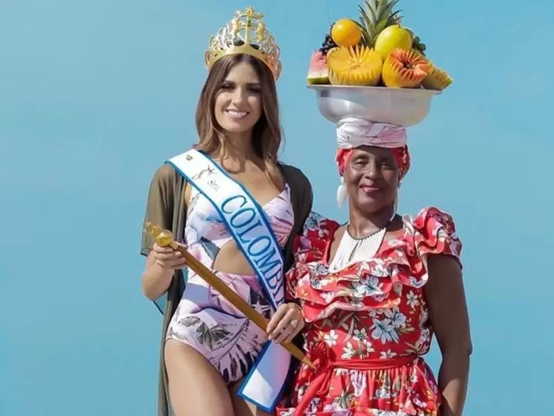 Angelina Cassiani, acompañando a la Señorita Colombia, Gabriela Tafur. Angelina Cassiani, acompañando a la Señorita Colombia, Gabriela Tafur.