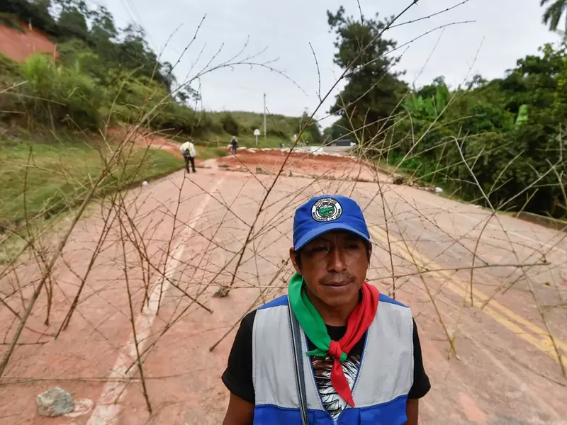 Minga indígena bloquea vía Panamericana en el Cauca