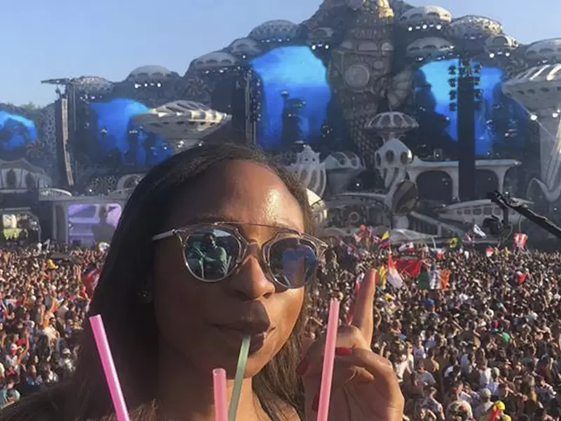 Las excentricidades de Jenny Ambuila Las excentricidades de Jenny Ambuila
