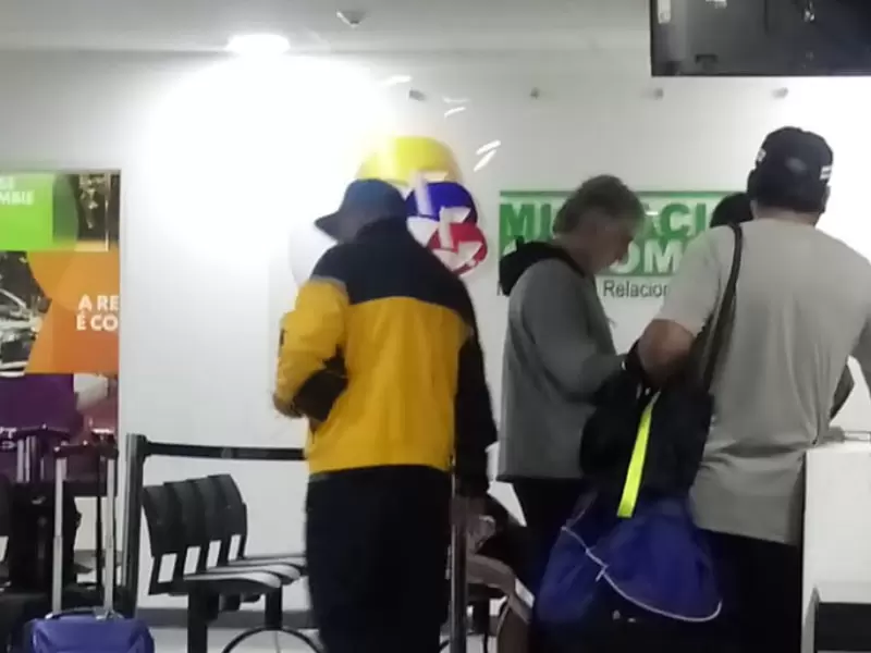 Hinchas de Boca Juniors deportados por Migración Colombia Hinchas de Boca Juniors deportados por Migración Colombia