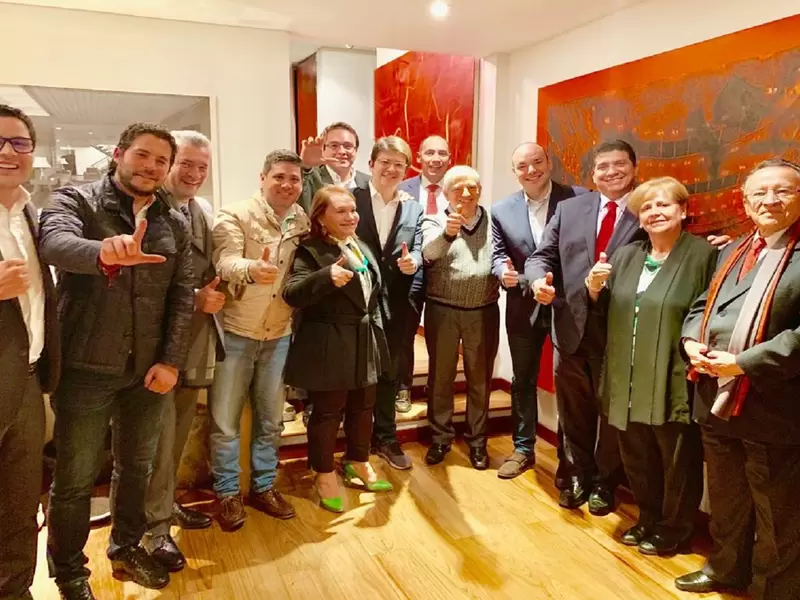 Miguel Uribe es el candidato oficial del Partido Liberal Miguel Uribe es el candidato oficial del Partido Liberal