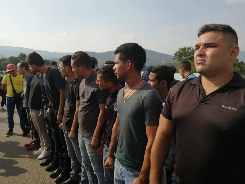 Ex militares venezolanos en la frontera entre Colombia y Venezuela