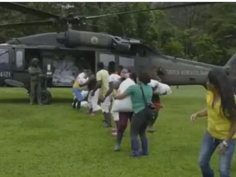 Llegada de ayudas humanitarias a Urrao, Antioquia Familias damnificadas por las lluvias en Urrao, Antioquia