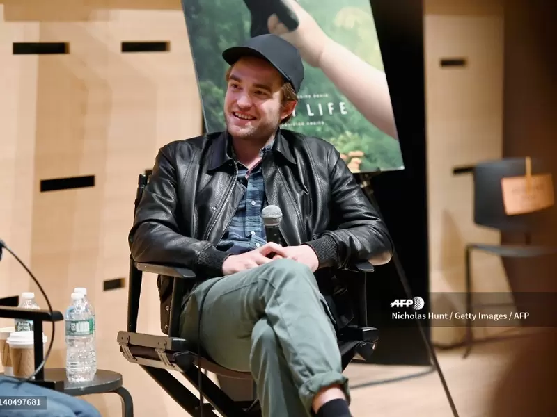 El actor Robert Pattinson El actor Robert Pattinson