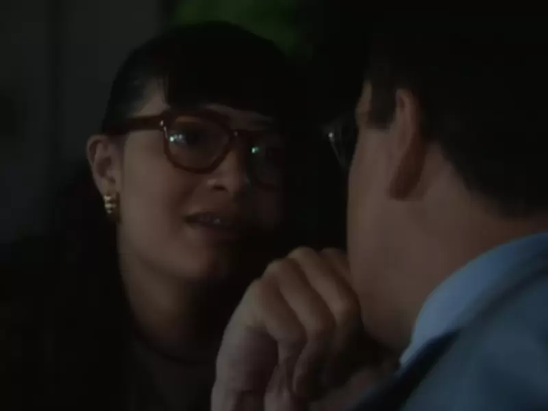 Los colombianos revivieron el emotivo momento en que Betty hizo el amor con 'Don Armando'.