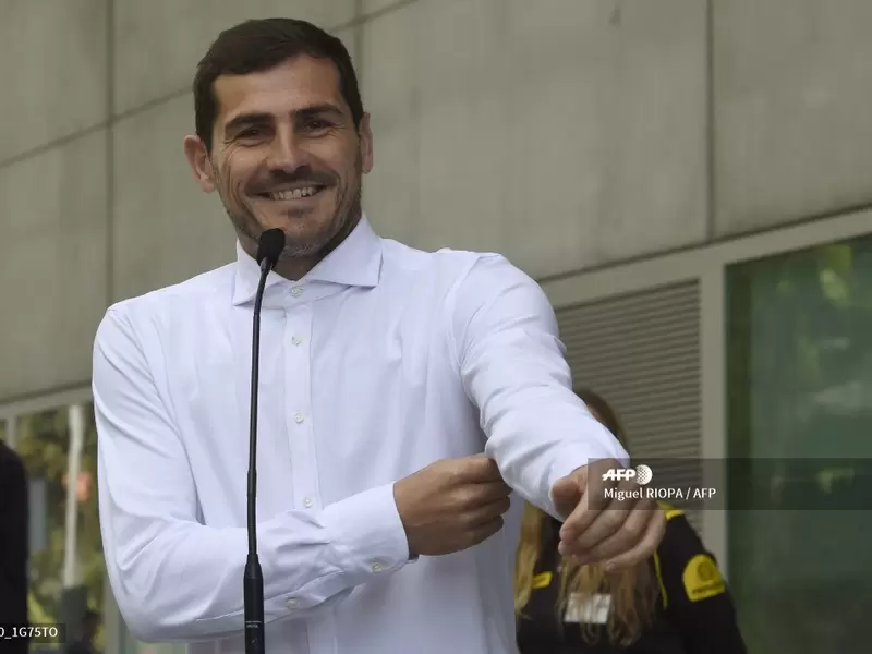 Iker Casillas, tras dejar el hospital que lo atendió al sufrir un infarto