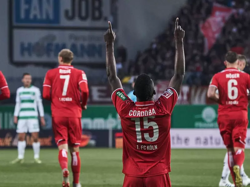 John Córdoba celebrando uno de los goles ante Greuther Fürth en la Bundesliga 2