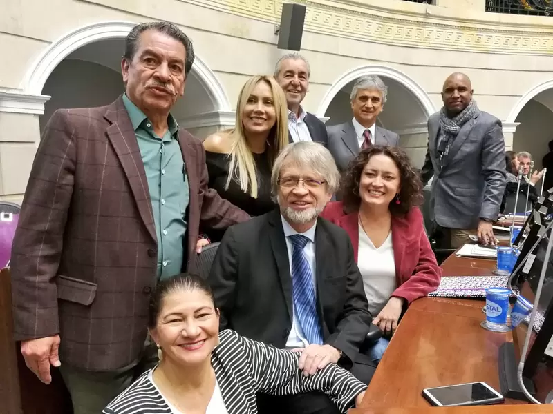 Antanas Mockus, de regreso en el Senado pese a fallo en su contra