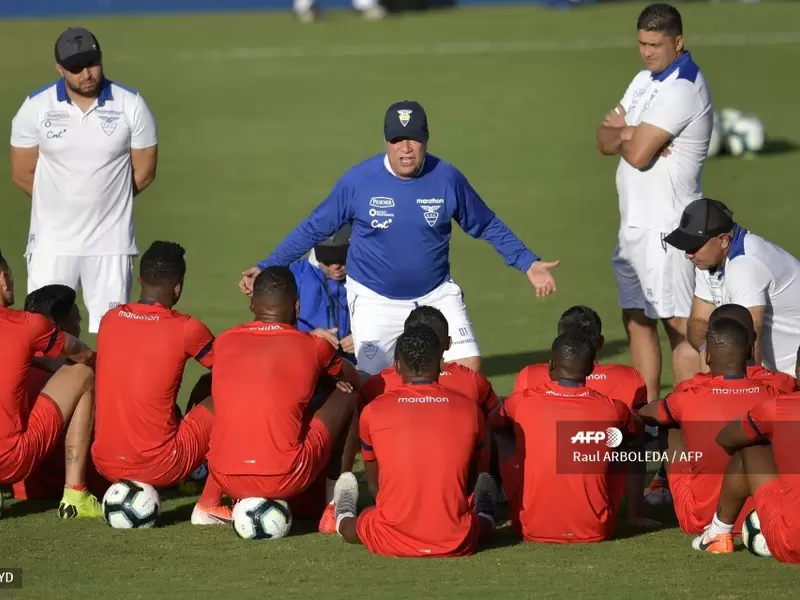 Bolillo Gómez en la Selección de Ecuador