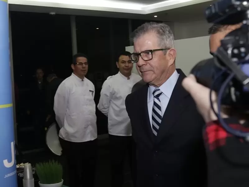 GENERAL MARIO MONTOYA