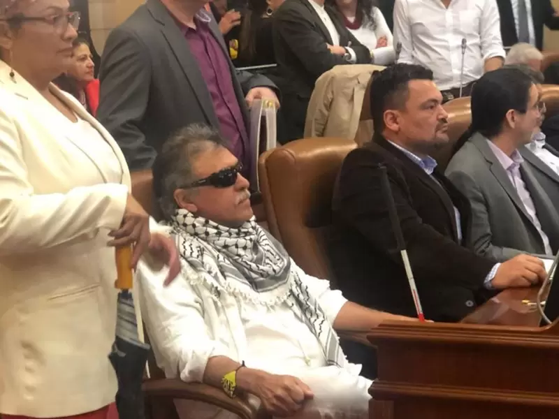 Así fue visto Jesús Santrich en su curul en la Cámara.