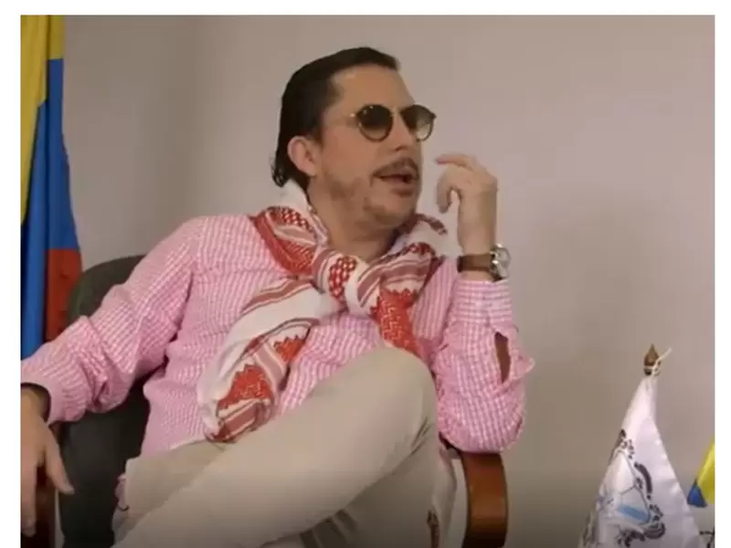Juanpis González entrevistó a Jesús Santrich pero fue mordaz y contundente.