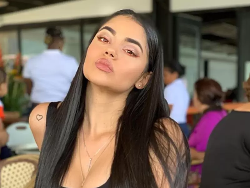 La youtuber habló sobre un fuerte capítulo que vivió en su vida luego de ser víctima de dos impactos de bala.