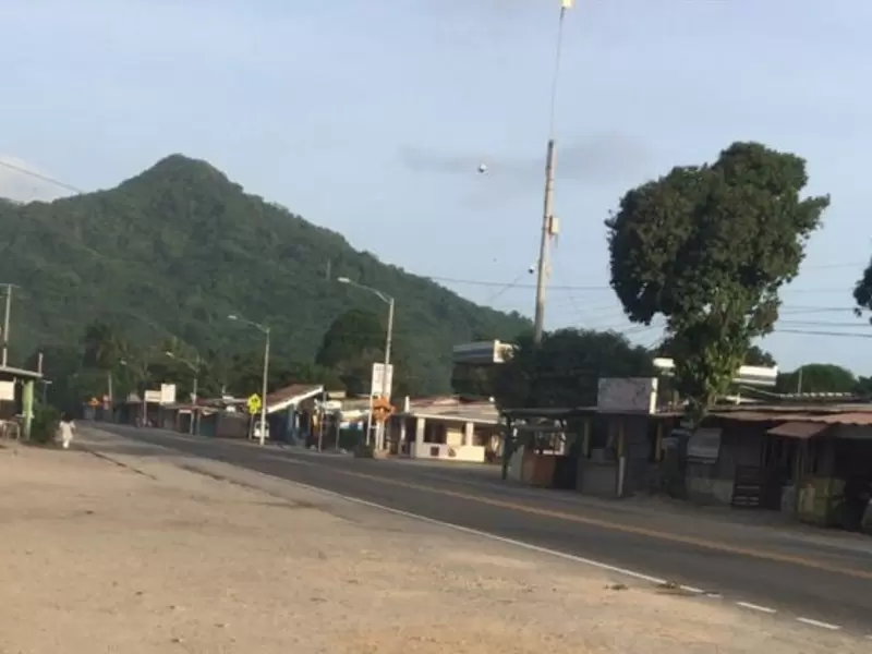 Habitantes de Palomino, manifestaron su preocupación por la falta de control que existe en las vías de acceso.