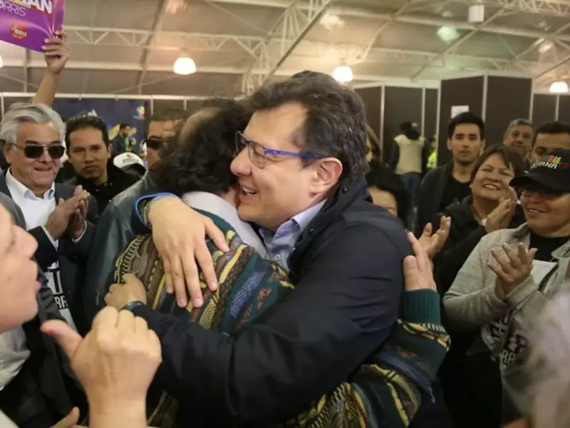 Hollman Morris y Gustavo Petro, una candidatura que generó crisis en Colombia Humana. Hollman Morris y Gustavo Petro, una candidatura que generó crisis en Colombia Humana.