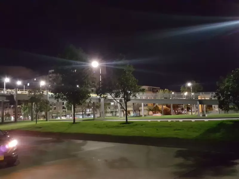 Puente peatonal en Bogotá