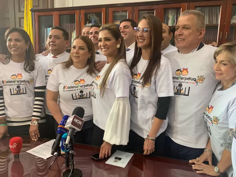 Congresistas apoyan cadena perpetua contra violadores Congresistas apoyan cadena perpetua contra violadores