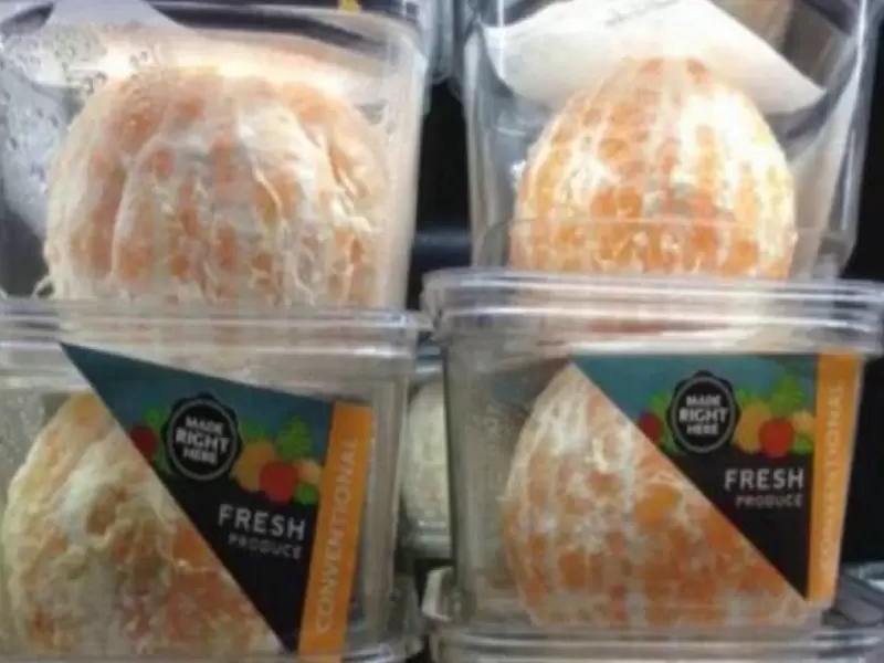 Frutas empacadas en plástico