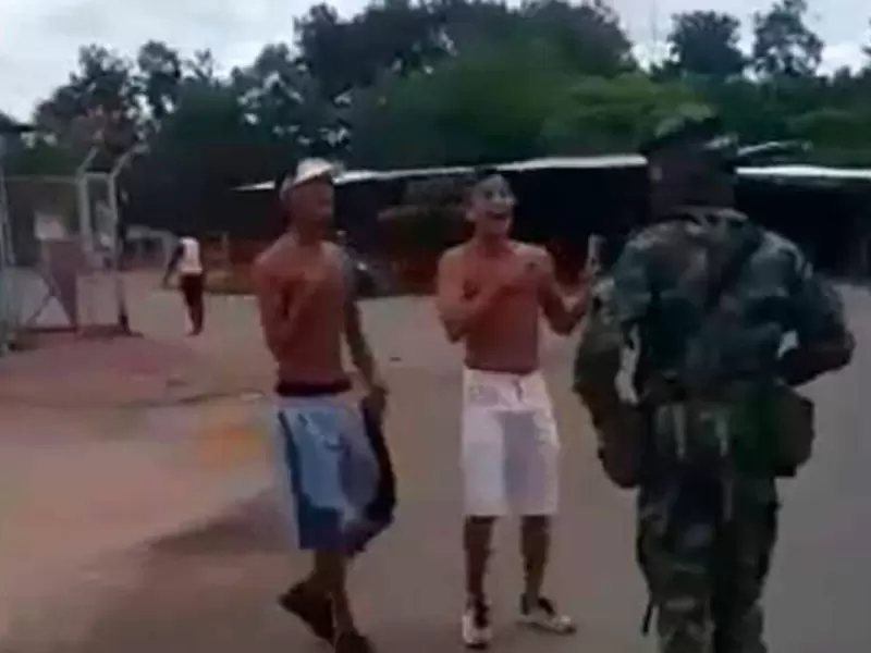 Los jóvenes que increparon a un militar en La Lizama (Santander)