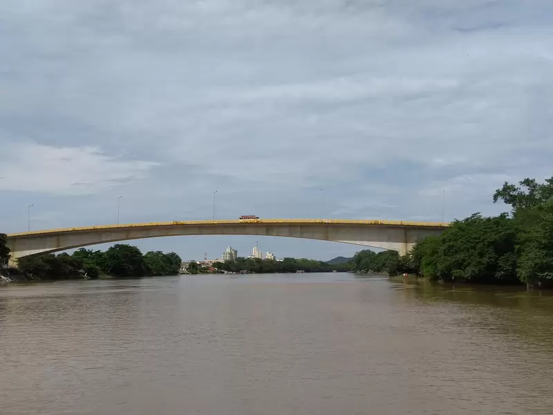 Sobre el río Sinú en Montería hay dos puentes.