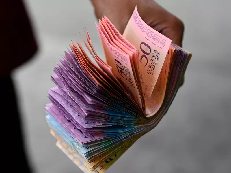 Los bolívares, la moneda oficial de Venezuela
