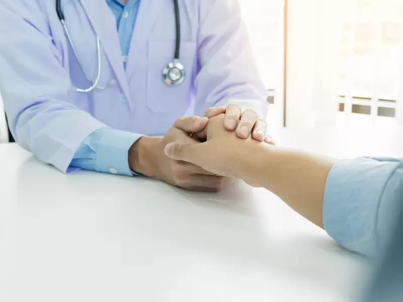 Un doctor